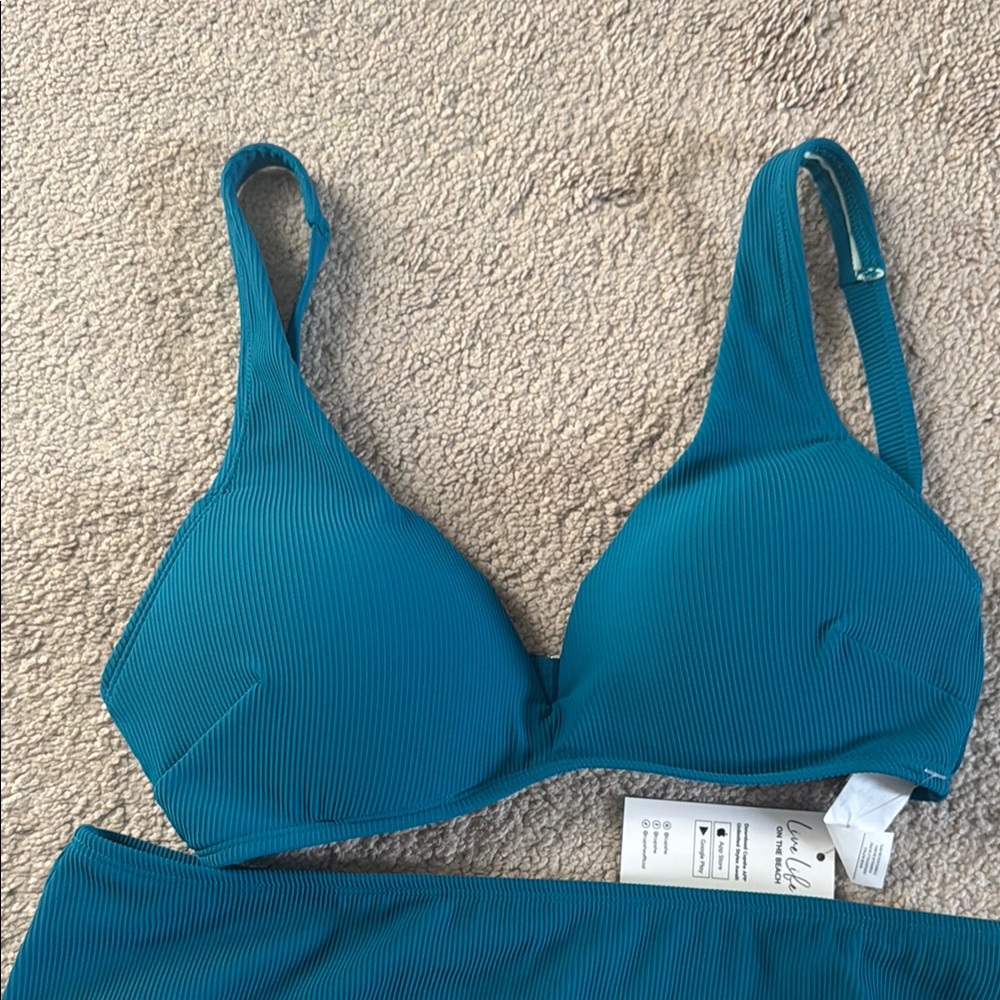 Cupshe Blue Bikini Set Classic Design - Picture 2 of 7